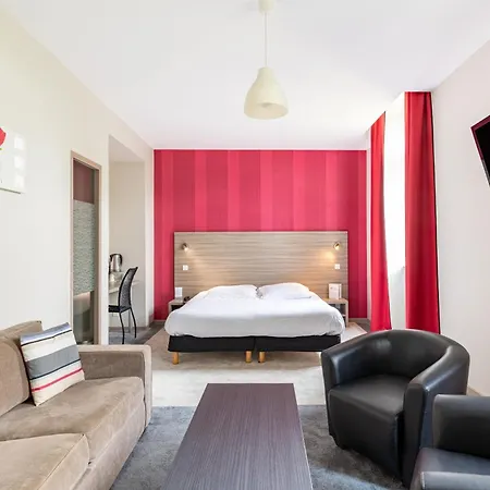 Brit Hotel Spa Le Connetable-3